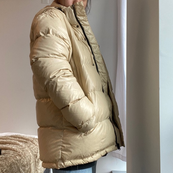 Aritzia Super Puff - Picture 2 of 4